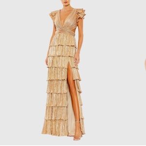 Ieena for Mac Duggal - Gold Ruffle Tiered Criss Cross Lace Up Gown ⭐️